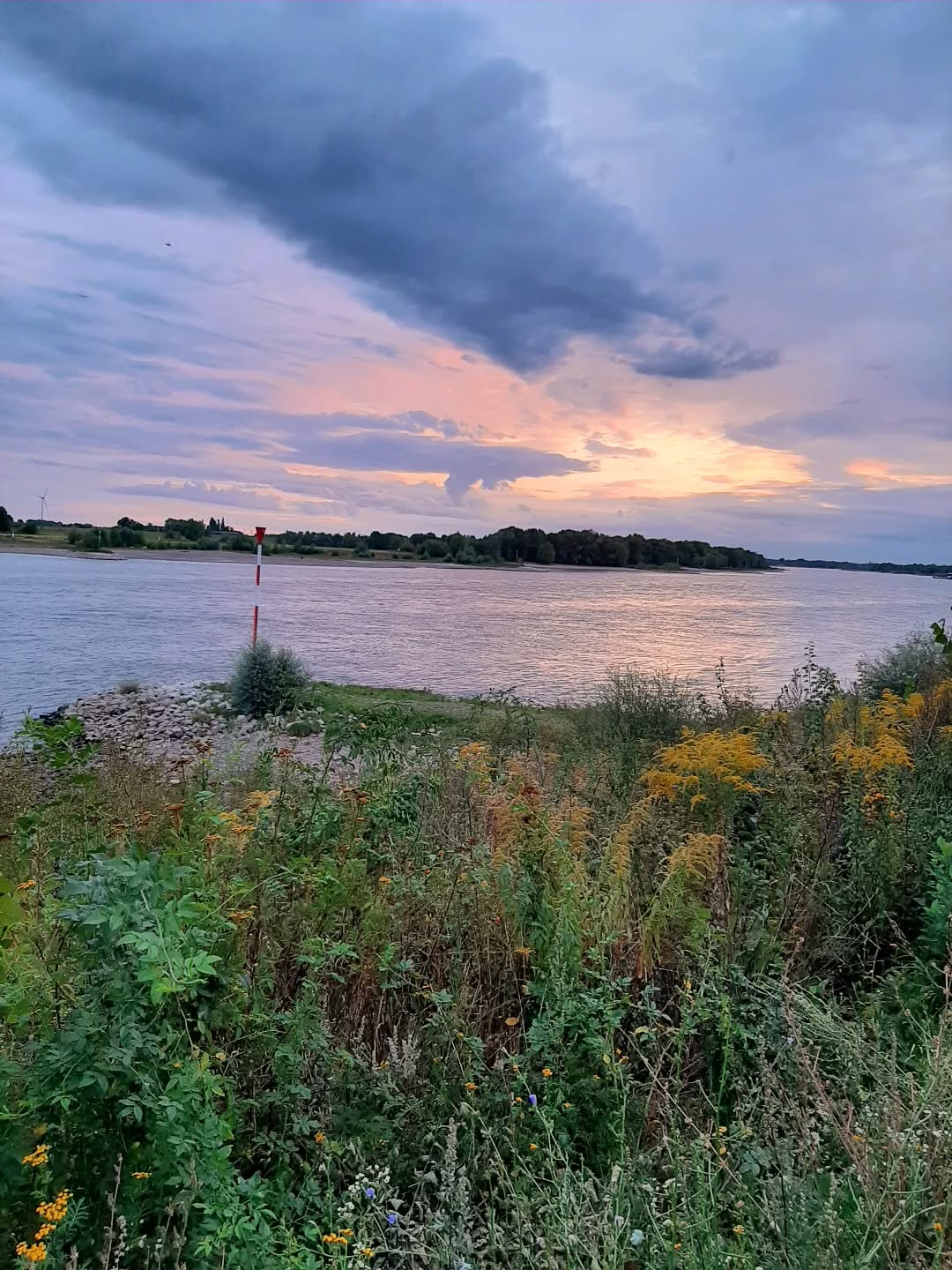 Germany: Sunset on the Rhine, North Rhine-Westphalia