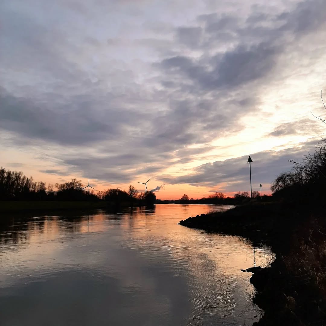 Nederland: Zonsondergang, IJssel, Gelderland