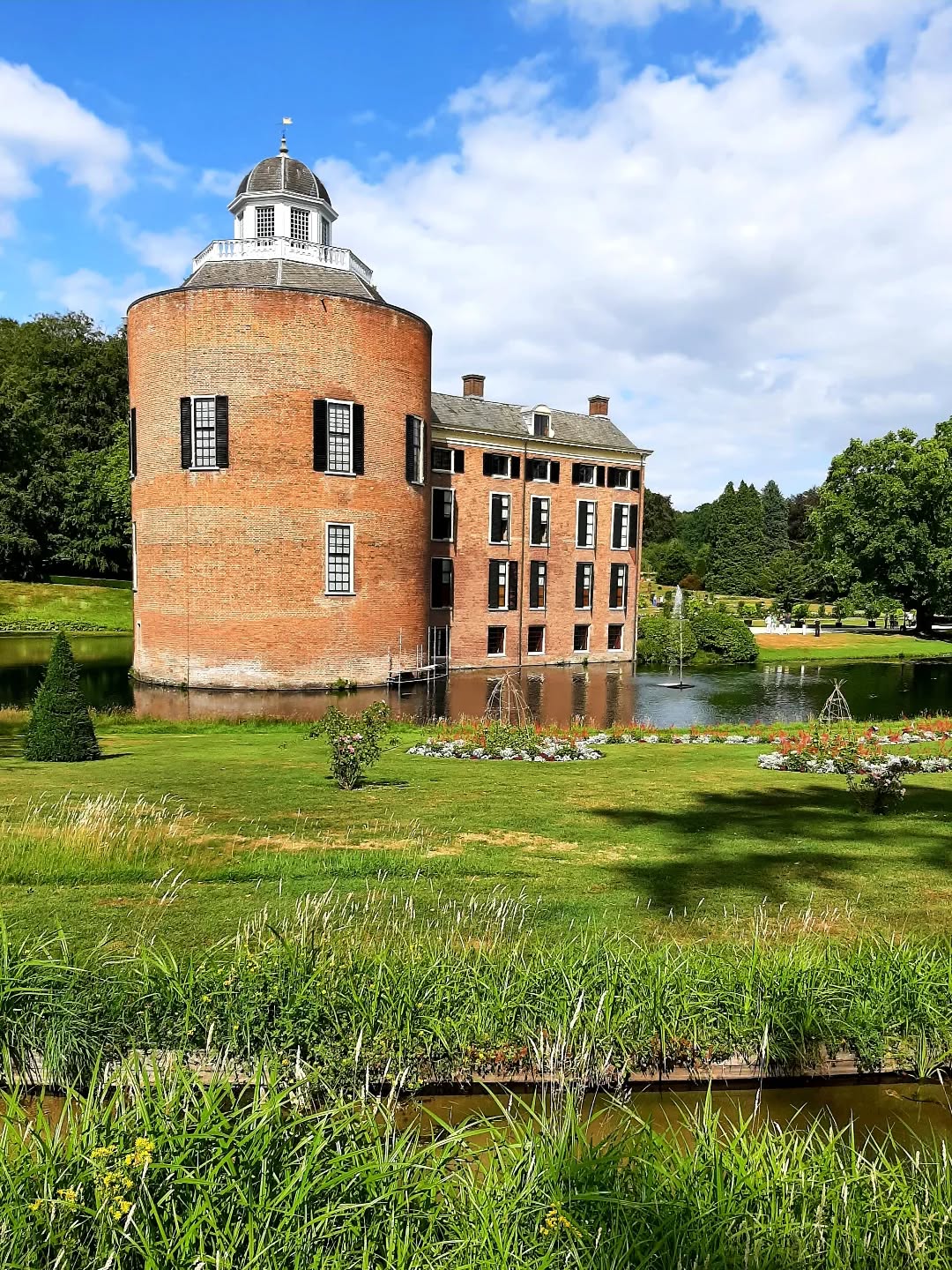 Nederland: Kasteel Rosendael in juli, Gelderland