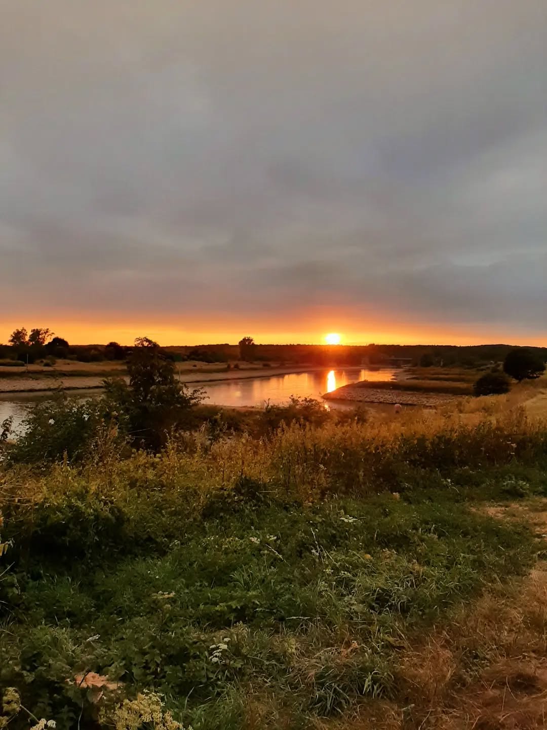 Nederland: Zonsondergang bij de IJssel, Veluwezoom, Gelderland