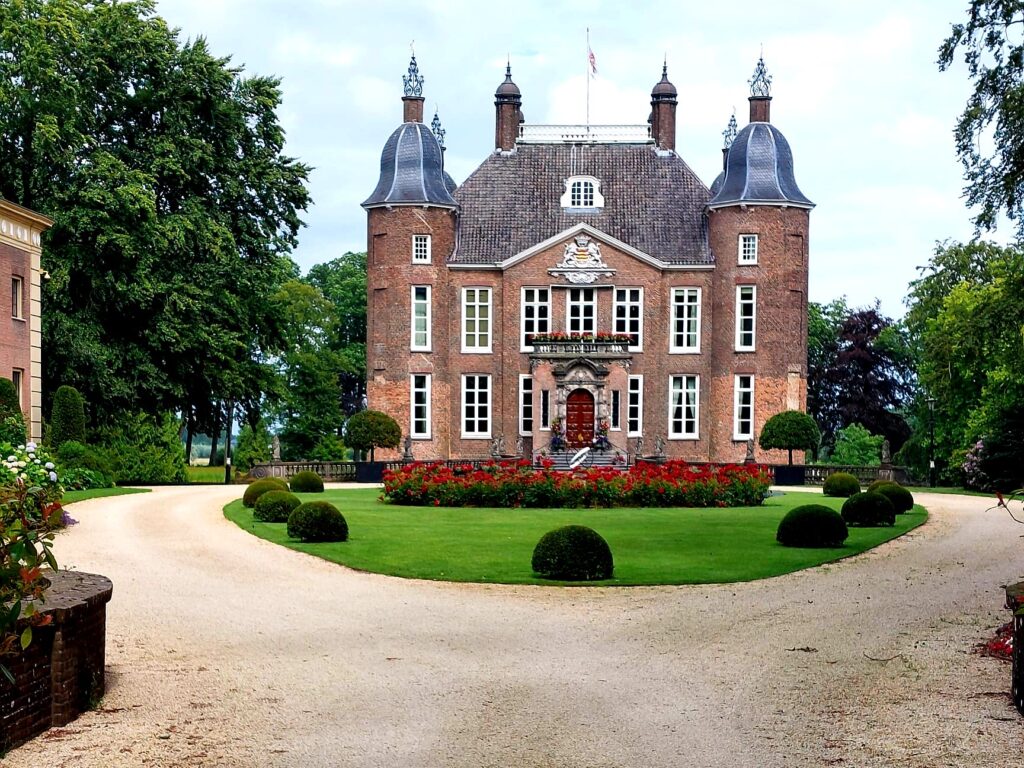 Kasteel Biljoen in juni